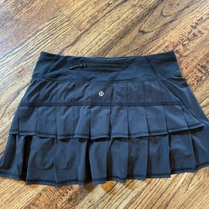 Lululemon tennis skirt size 6